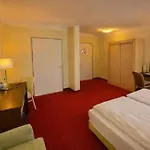 Hotel Phoenix 3*