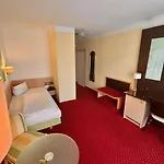 Phönix Hotell 3*